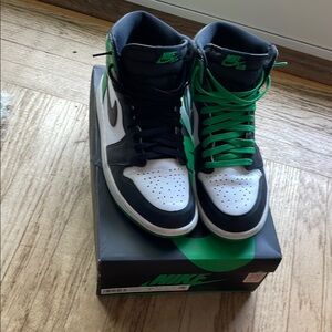 Nike Men's Black and Green High-Top Sneakers